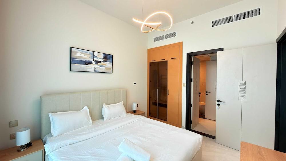 Skyz Lifestyle 1BR Residences at Arjan - Tap to explore photos
