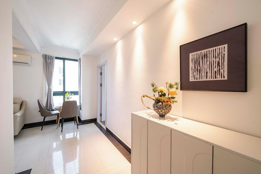 Tyms High Serviced Residence Shanghai Xujiahui Tower - Tap to explore photos