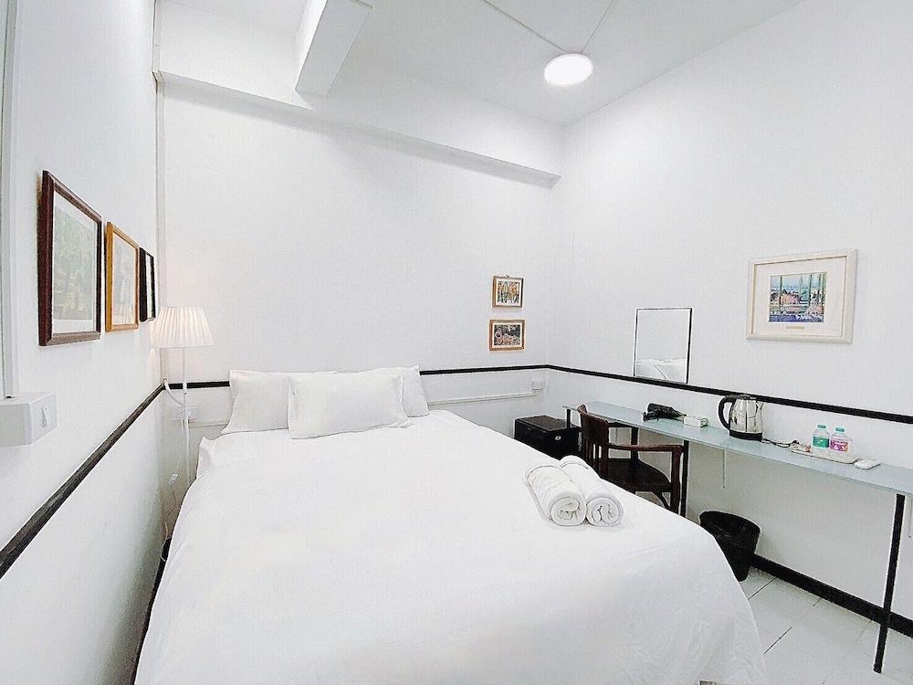 Bob House MRT Hua Lamphong Room Type - Studio