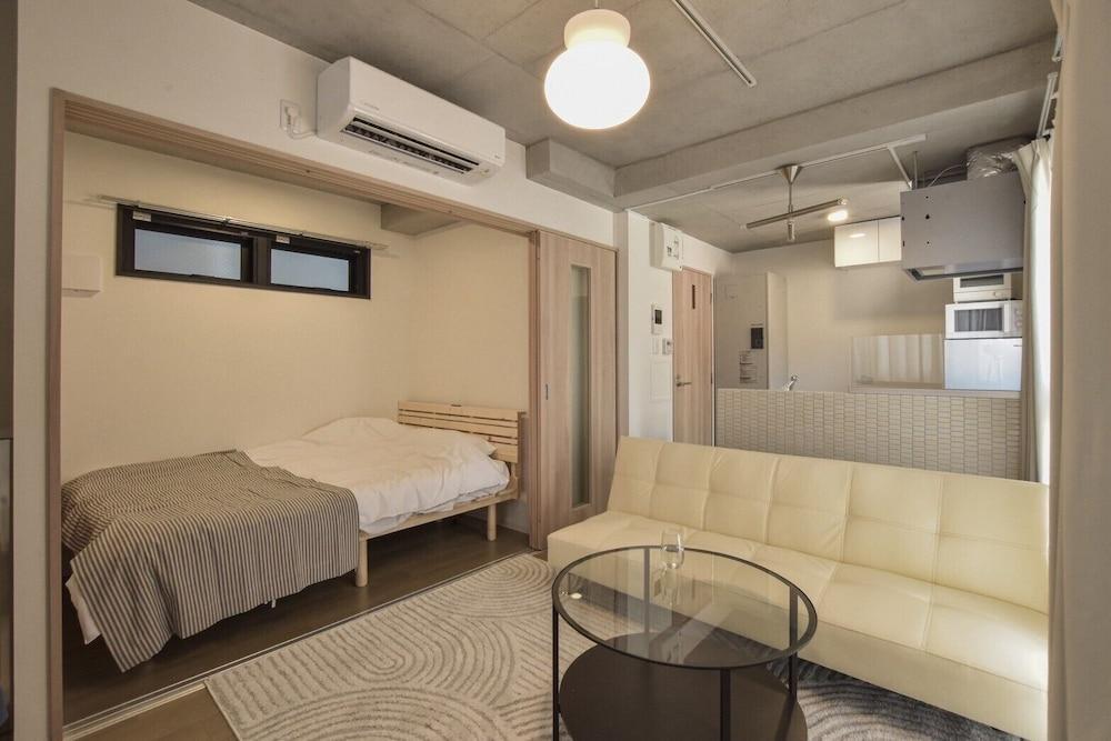 Bldg E. Tokyo Room Type - Apartment, Non Smoking (202)
