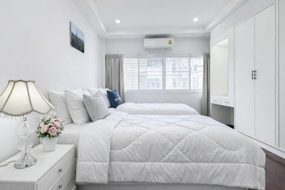 Blissful Heaven BTS Phrom Phong Room Type - Two Bedroom Suite - 2nd Floor (Halo) Blissful Heaven BTS Phrom Phong Room Type - Two Bedroom Suite - 2nd Floor (Halo)