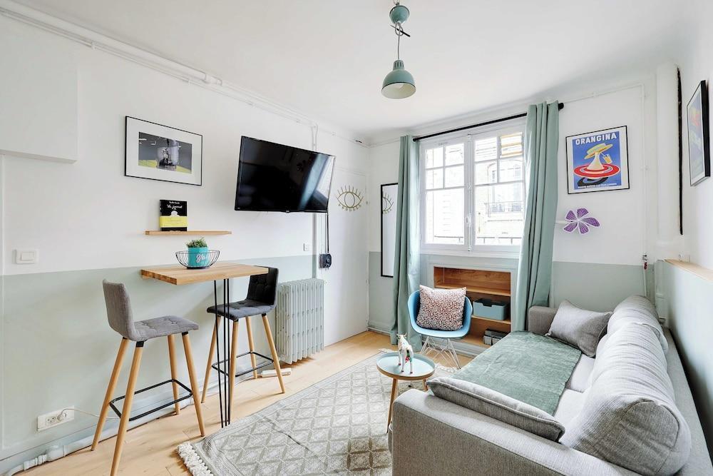 Cozy Studio 2P - Sacre Coeur - Batignolles - Tap to explore photos