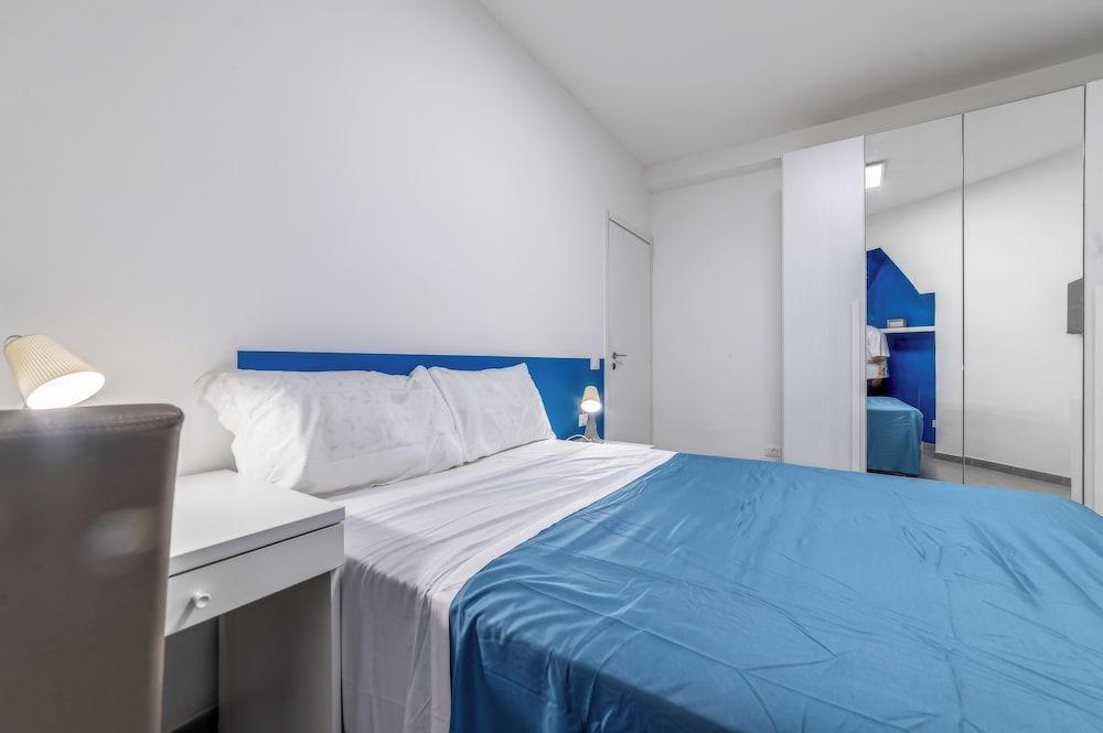 Cozy Enna Rooms - Metro Re di Roma - Tap to explore photos