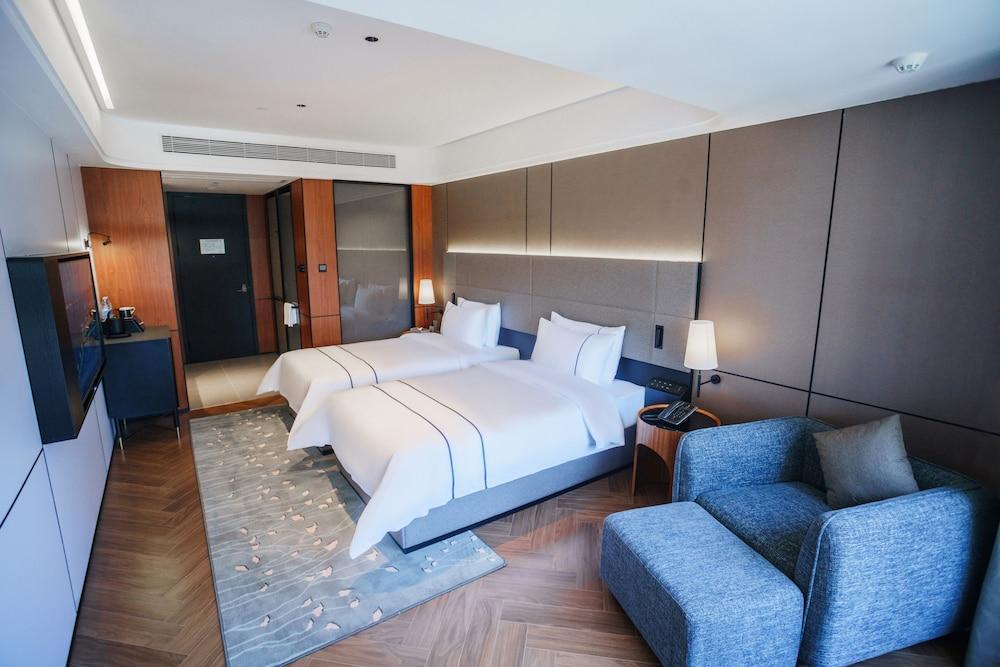 Value Comfort Hotel Guangzhou - Tap to explore photos