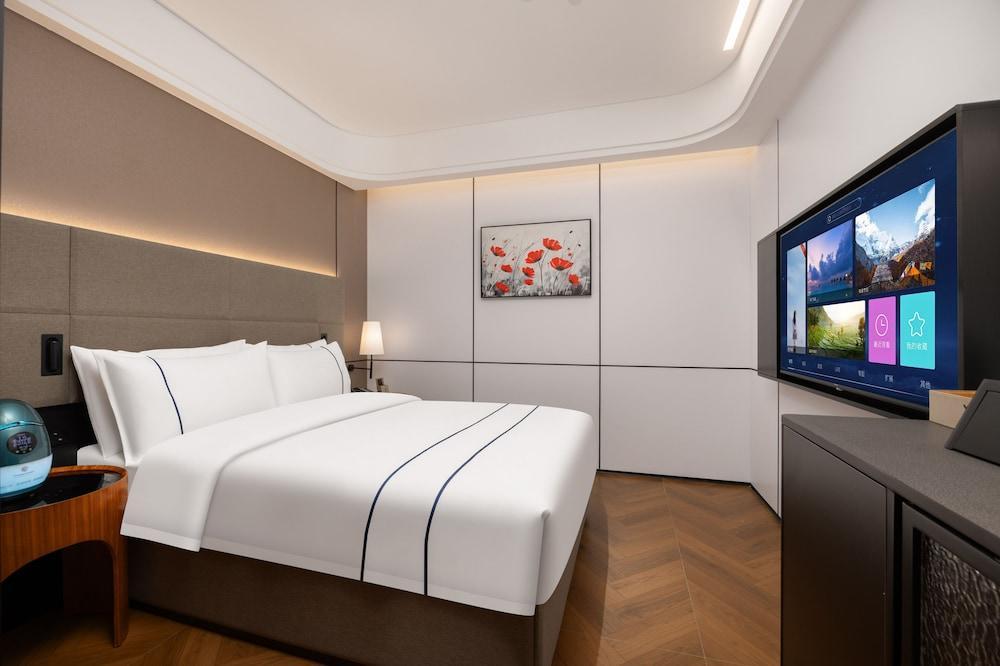 Value Comfort Hotel Guangzhou Room Type - Single Room, 1 Queen Bed, Non Smoking, Housekeeping