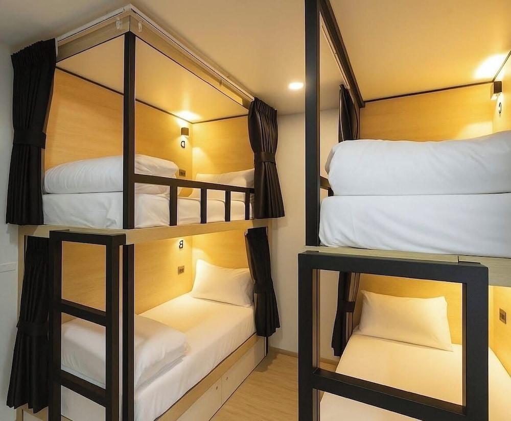 City Pause Hostel Room Type - Shared Dormitory, Mixed Dorm, Corner