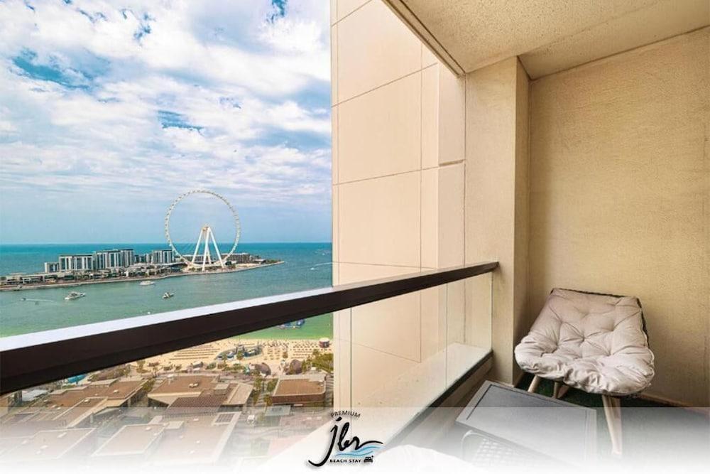 Beachside JBR Stay with Sea Views - Tap to explore photos