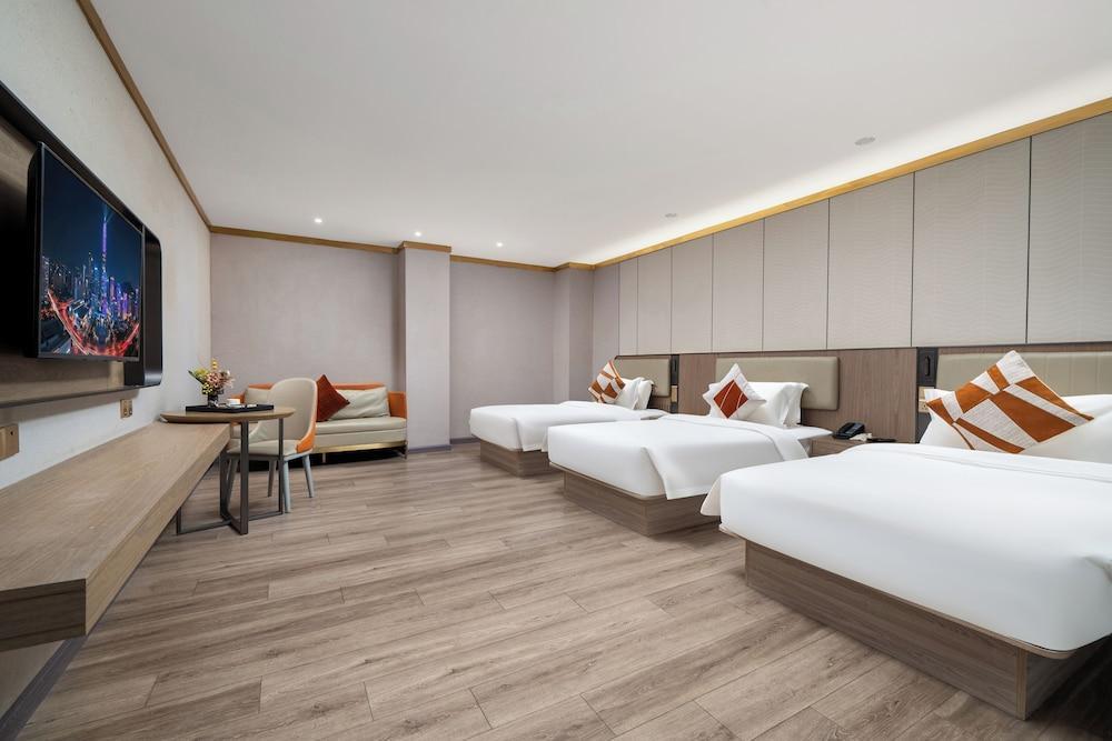 KAJI Hotel Room Type - Family Triple Room