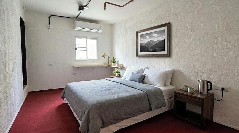 Kinboshi Silom Room Type - Deluxe Room
