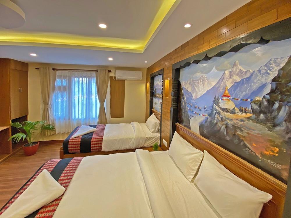Hotel Insta Room Type - Family Studio Suite, Mountain View
