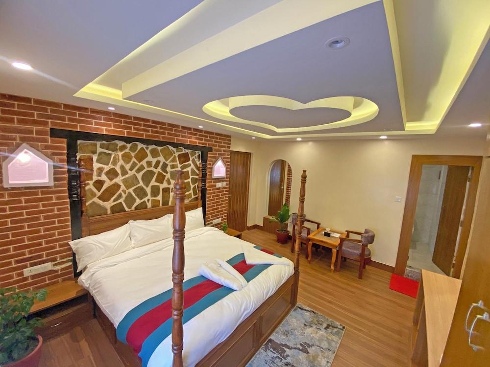 Hotel Insta Room Type - Deluxe Studio Suite