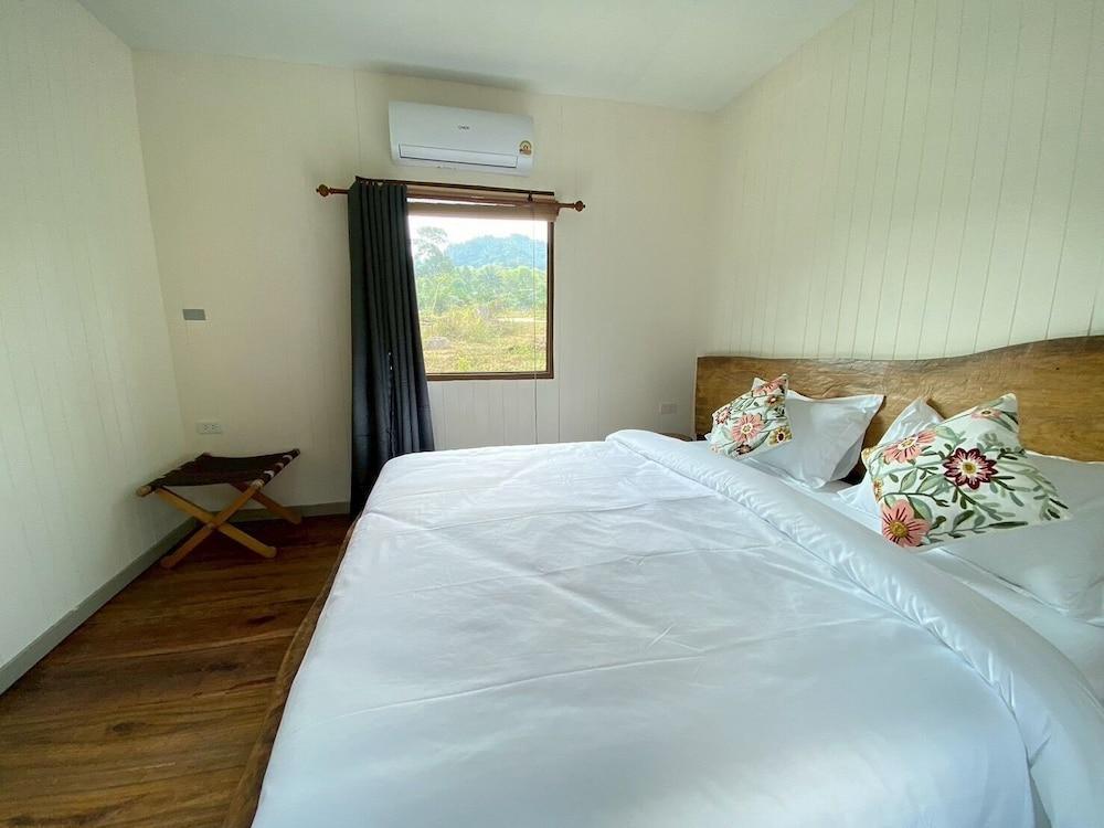 Aonang green tree Room Type - Family House, Hill View