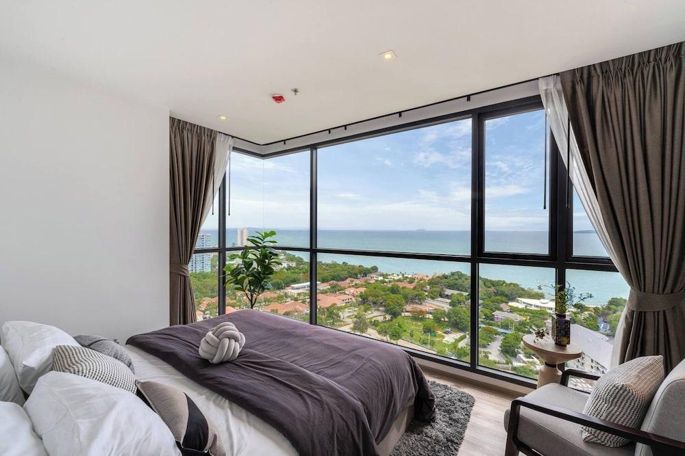 2 Bed Room Sea View Luxury Unit - Beachfront Unit