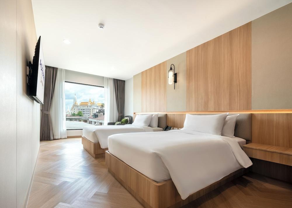 Adelphi Itsaraphap Room Type - Premier Room, 2 Twin Beds, City View