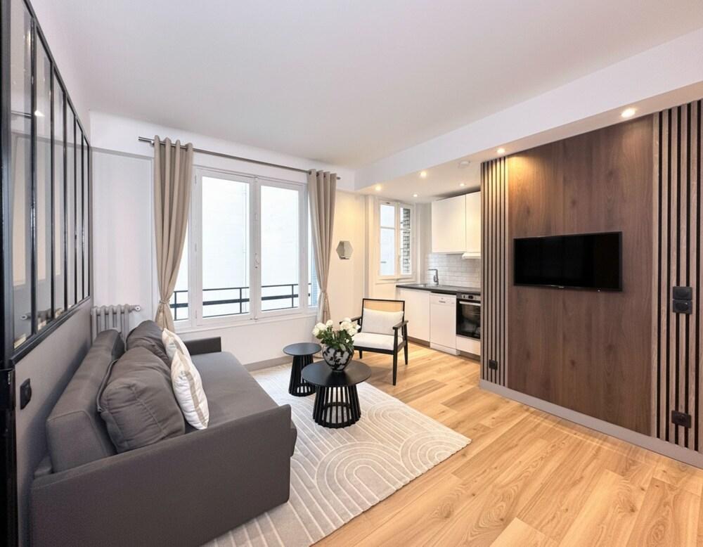 1628 Matignon Room Type - Premium Apartment, Courtyard View 1628 Matignon Room Type - Premium Apartment, Courtyard View