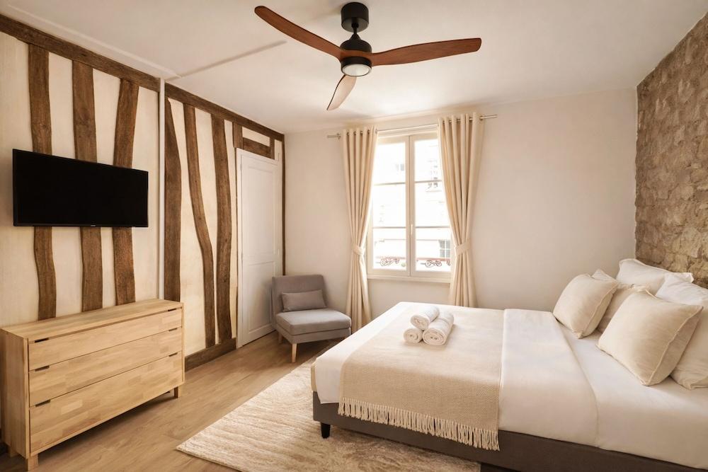 1614 Sevres Room Type - Signature Studio, Courtyard View