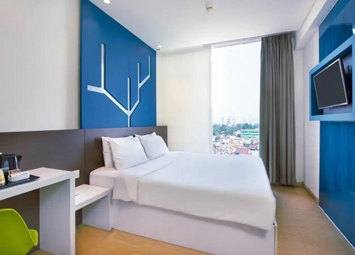 ASYANA PEMUDA JAKARTA Room Type - DELUXE KING ROOM