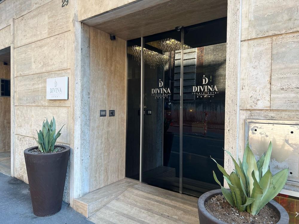 Divina Luxury Hotel - Tap to explore photos