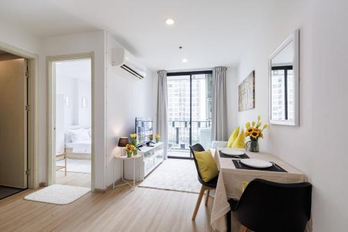 Luxury OnNutBTSE9 40SQMT Netflix & BTS& Pool & Gym