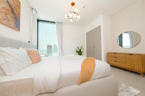 Modern Living with Skyline Views in Hartland - Tap to explore photos