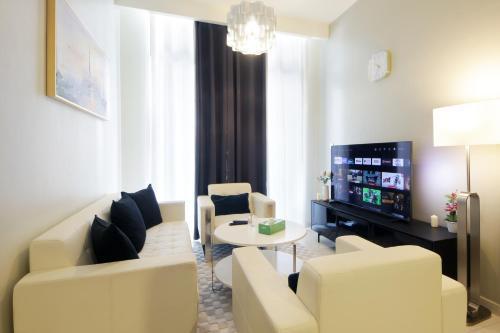Wecation Damac Vera - Business Bay - Tap to explore photos