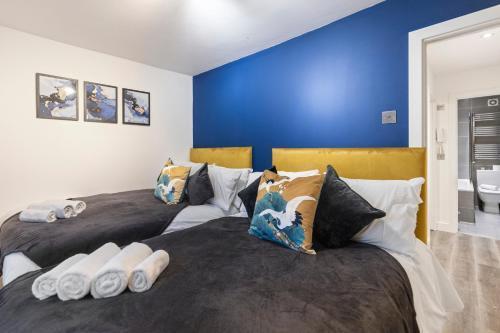 Apartment - Sleeps 11 - Hampstead Group Stay