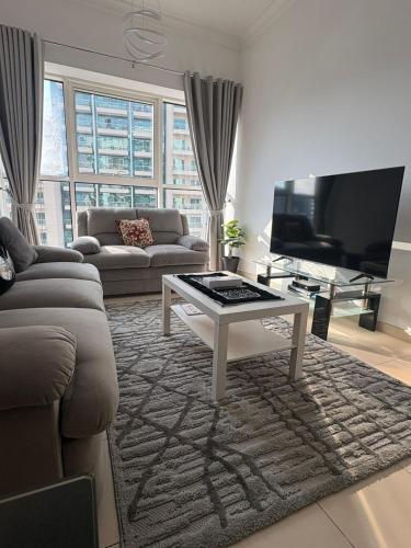 Modern 1BR -Canal Views & Burj Views -Business Bay - Tap to explore photos