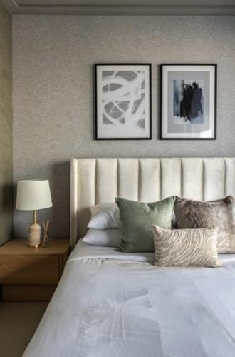 Burj Vista One-Bedroom with Burj Khalifa View - Tap to explore photos