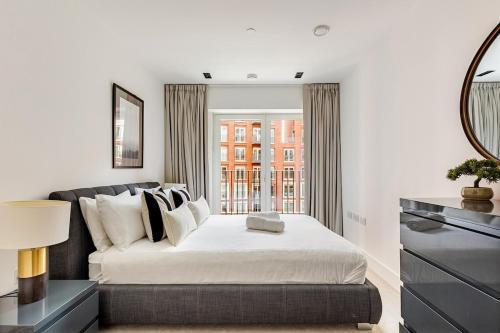Central London Mins Away From River Thames Vauxhall Room Type - One-Bedroom Apartment