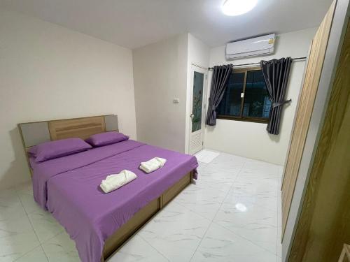 PN Apartment At Udomsuk 47 - Tap to explore photos