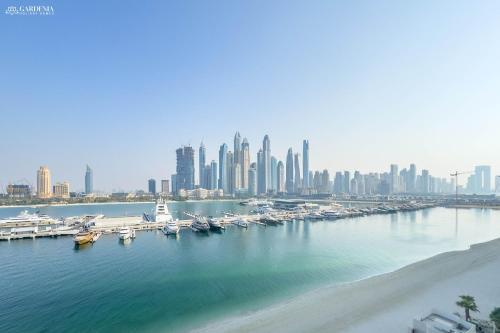 Lush Apartment - Private Beach Emaar - Beachfront Room Type - One-Bedroom Apartment