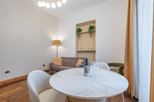 Vivilo Collection - Gallarate Terrace Apartment Room Type - Two-Bedroom Apartment with Terrace Vivilo Collection - Gallarate Terrace Apartment Room Type - Two-Bedroom Apartment with Terrace