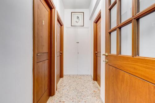 DAMA PROPERTY - Trastevere Homestay - Tap to explore photos