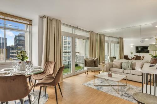 Luxelet St Giles Residence - Tap to explore photos