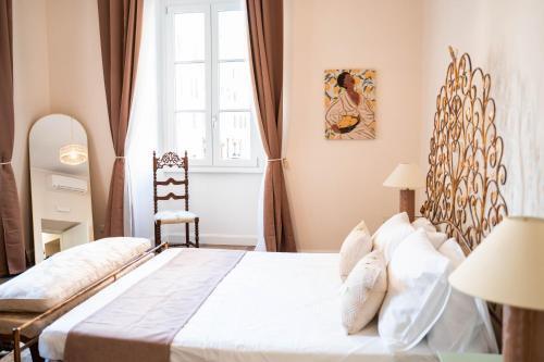 RomAntica Flat near Villa Borghese - Tap to explore photos