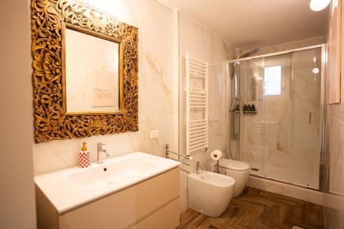 RomAntica Flat near Villa Borghese - Tap to explore photos