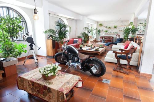 Villa Elena - Luxury Mansion in Rome - Tap to explore photos