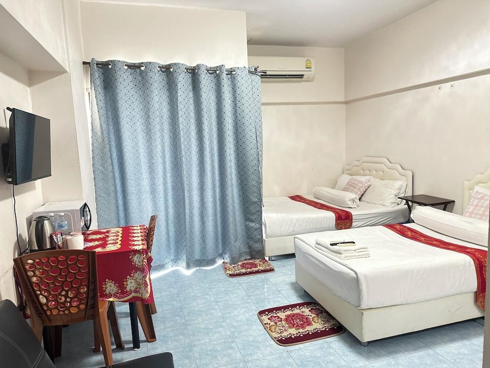 DEN - A2 Pratunam - Juldis Tower Room Type - Superior Room