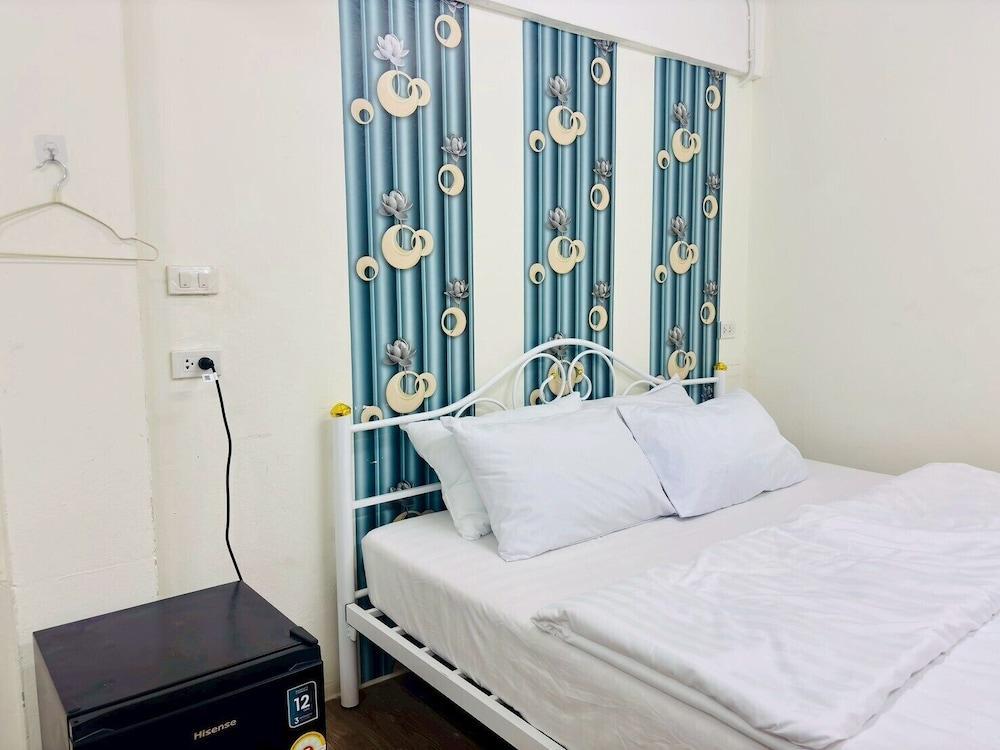 BKK Rama3 Guest House Room Type - Double Room, Shared Bathroom