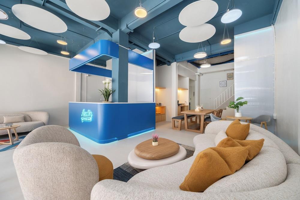 Austin Boutique Stay Pratunam - Tap to explore photos