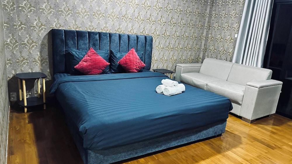 GrabSleepHotel Donmueang Airport Room Type - Deluxe King Size