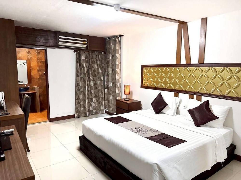 Leelawadee Resotel Raminthra 23 Room Type - Deluxe Studio, City View