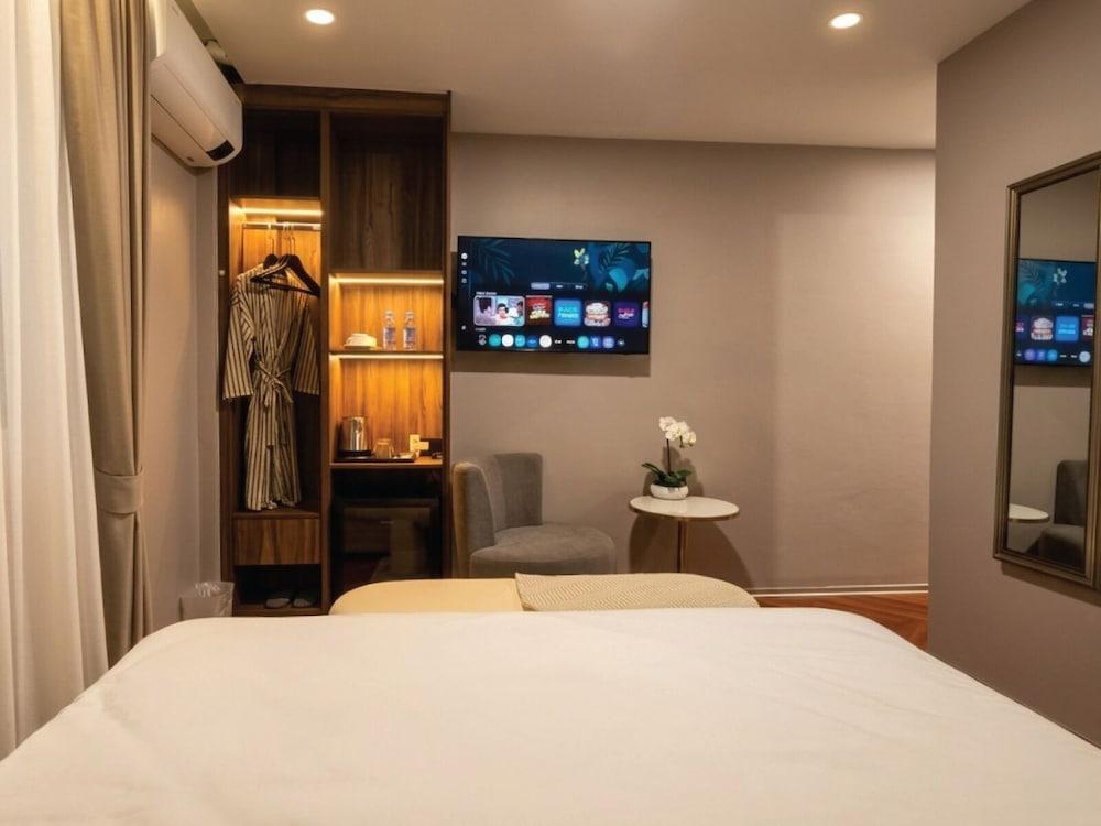 URBAN VIBE BANGKOK Room Type - Executive King Bed Room
