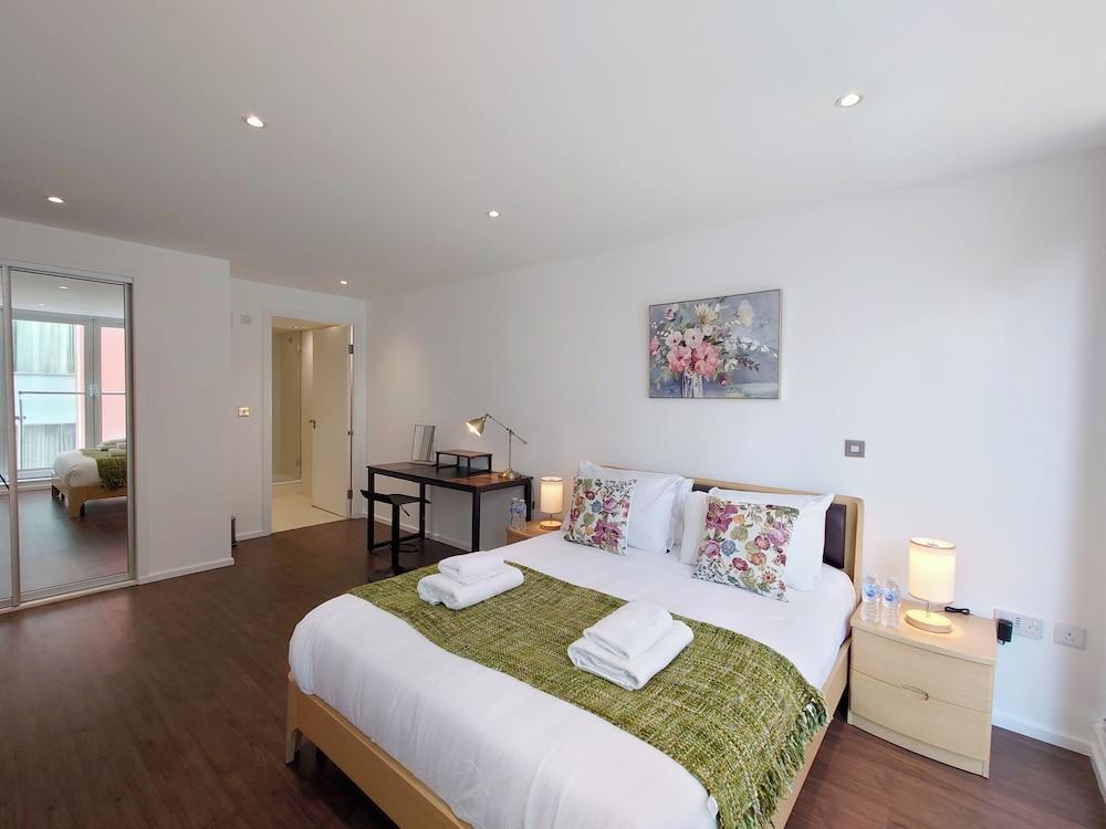 Capital Stay - Two Bed Apartment In Excel Room Type - Apartment, 2 Bedrooms (by Excel & O2)