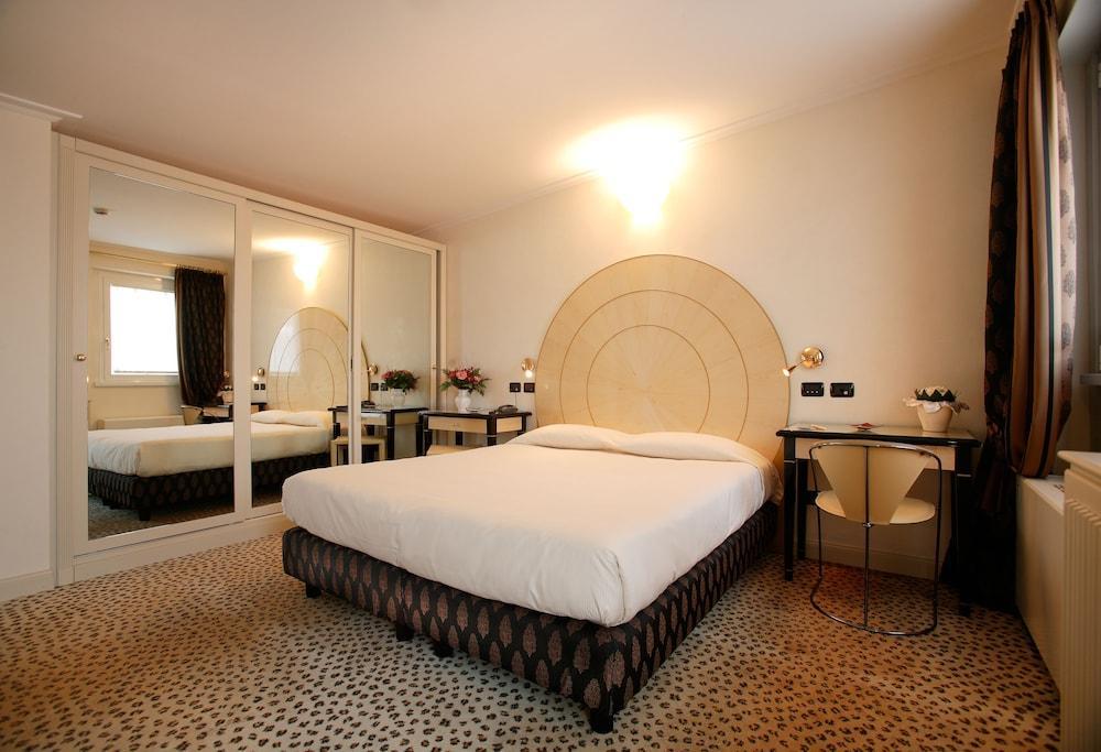 Hotel Gregoriana - Tap to explore photos