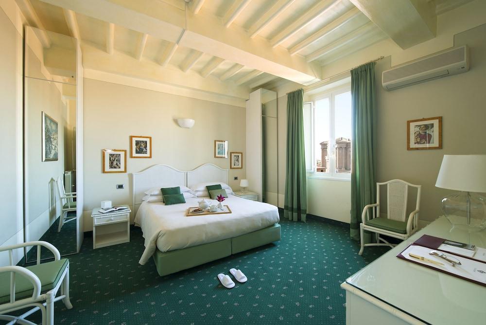Hotel Gregoriana Room Type - Suite, City View, Tower