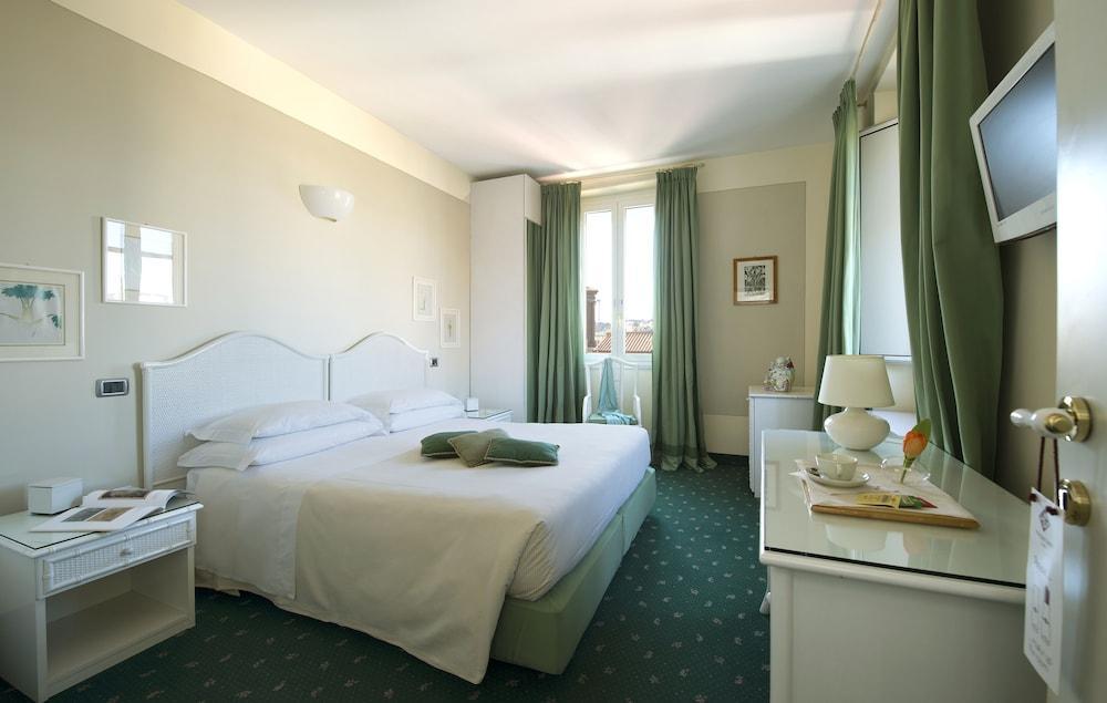 Hotel Gregoriana Room Type - Junior Studio Suite, City View, Tower Hotel Gregoriana Room Type - Junior Studio Suite, City View, Tower