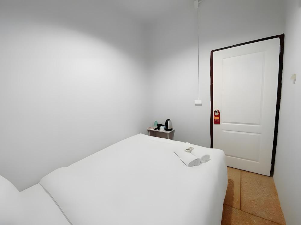 BAO The Giant Swing Room Type - Basic Double Room