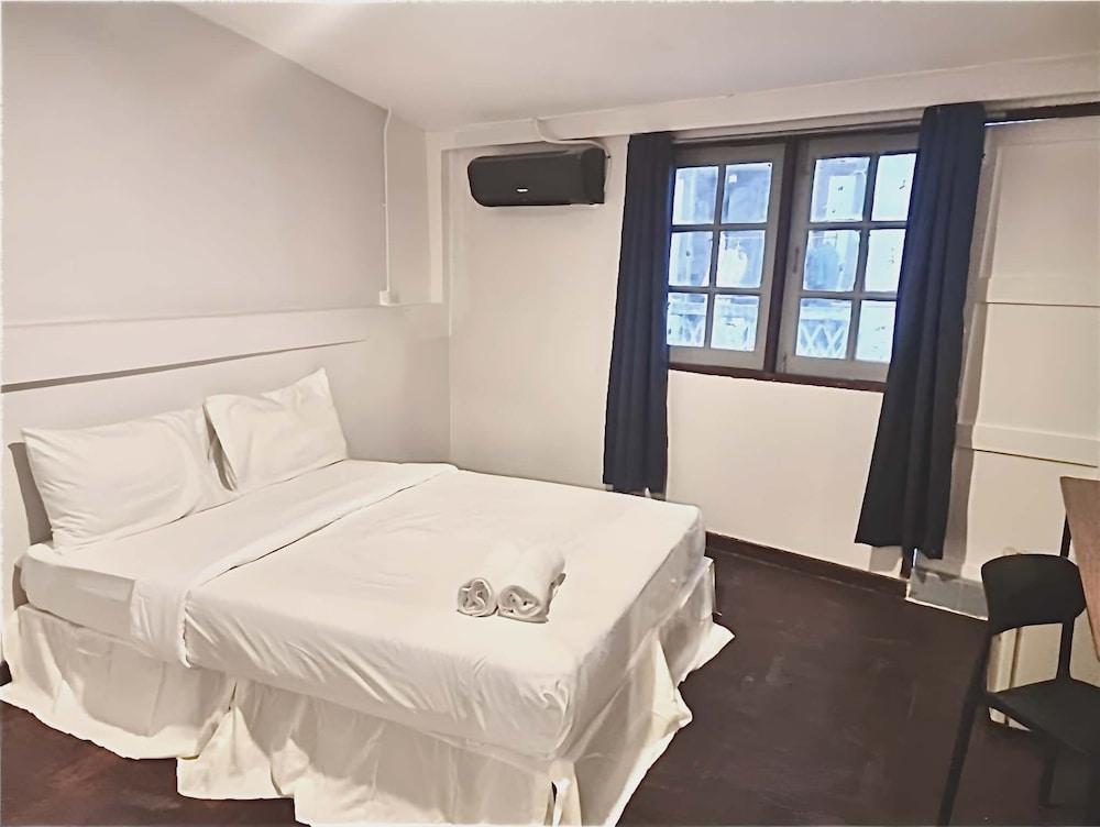 Znap Yaowarat Room Type - Double Room