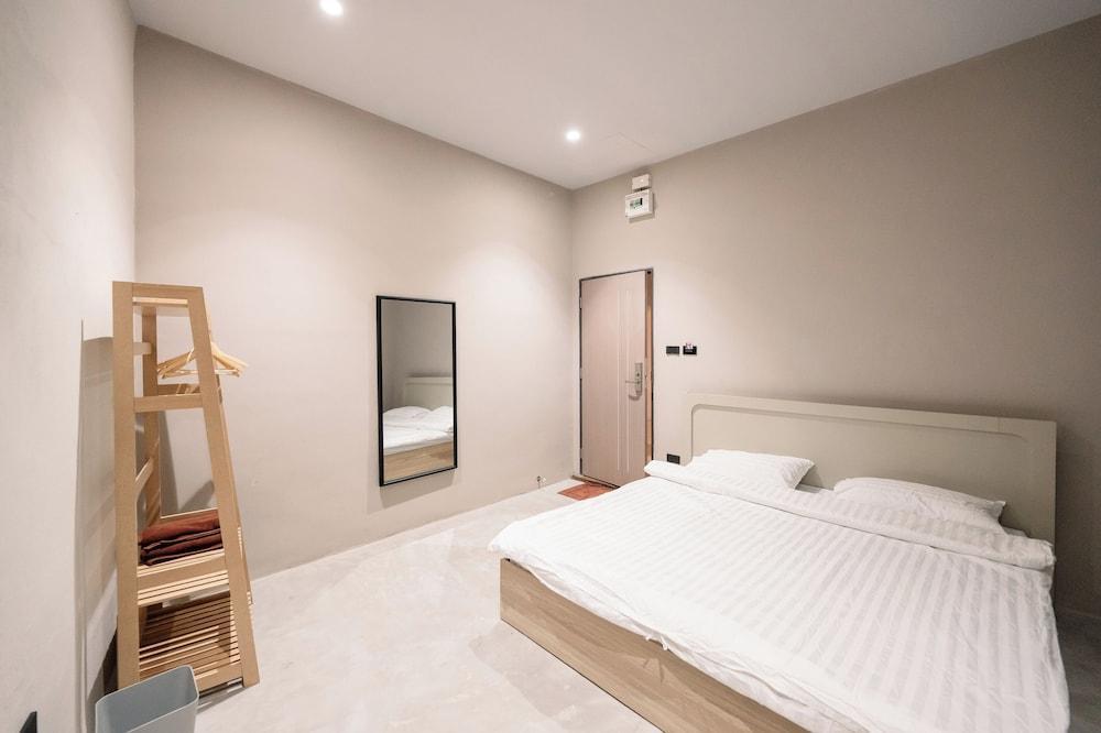 Kosin House Room Type - Standard Double Room